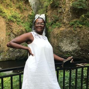 Meet your Posher, Graciela